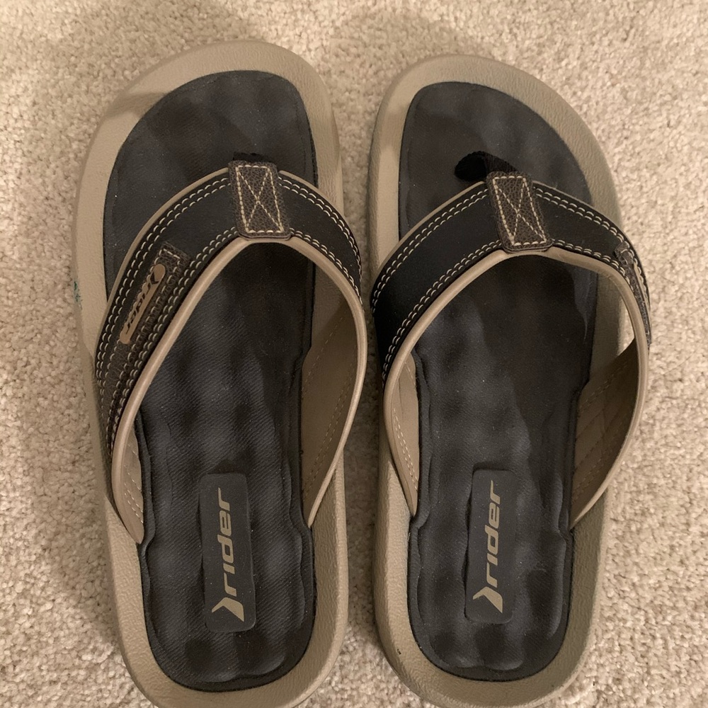 Grendene rider sandals